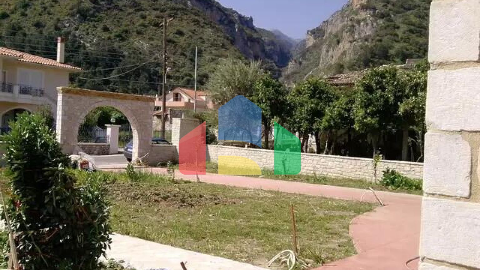 Продаж - Будівля 300 m² на Пелопоннесі