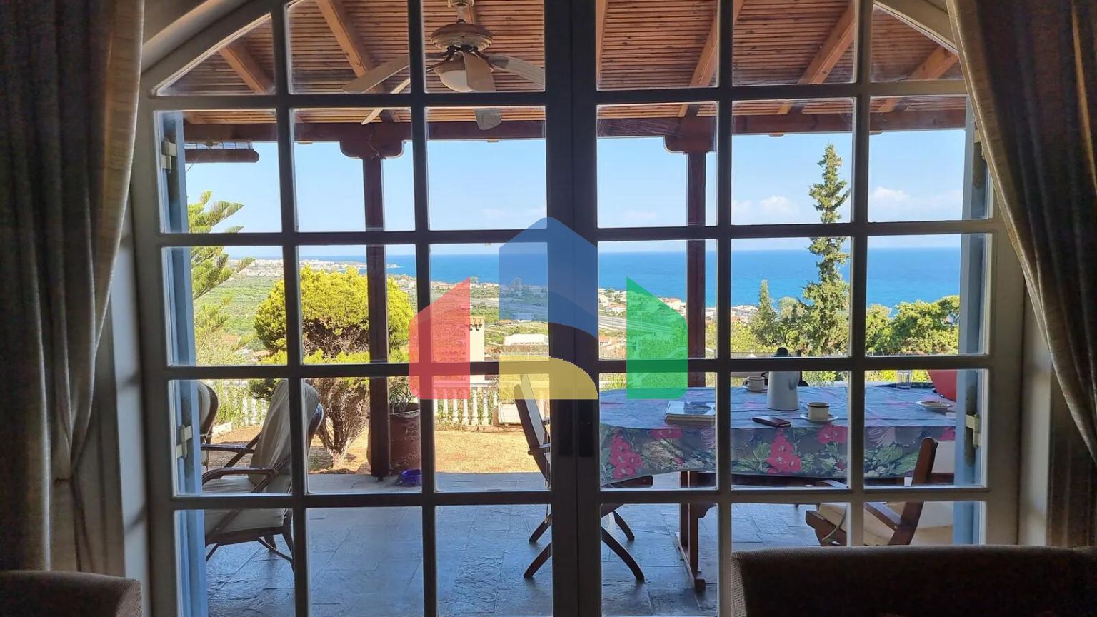 Продаж - Таунхаус 302 m² на Пелопоннесі