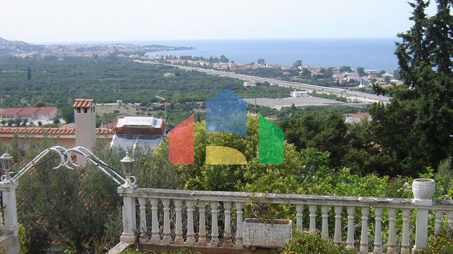 Продаж - Таунхаус 302 m² на Пелопоннесі