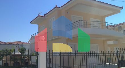 Продаж - Таунхаус 100 m² на Пелопоннесі