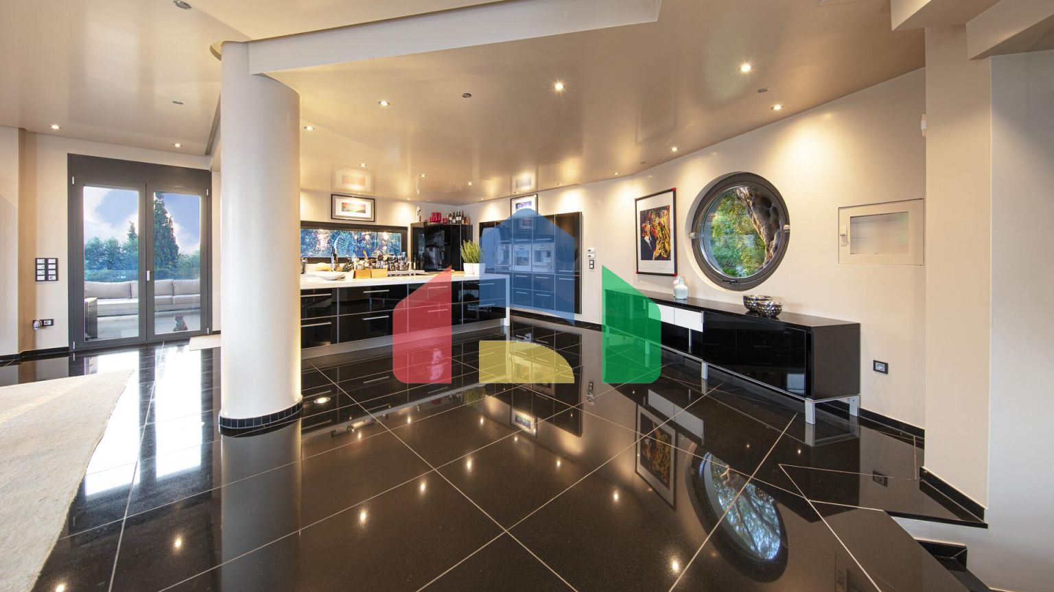 Продаж - Вілла 605 m² на Пелопоннесі