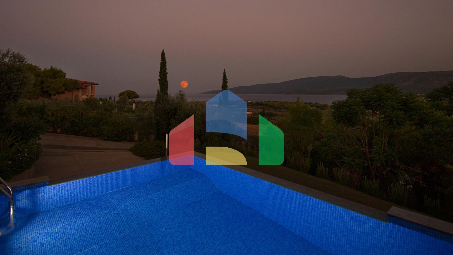 Продаж - Вілла 605 m² на Пелопоннесі