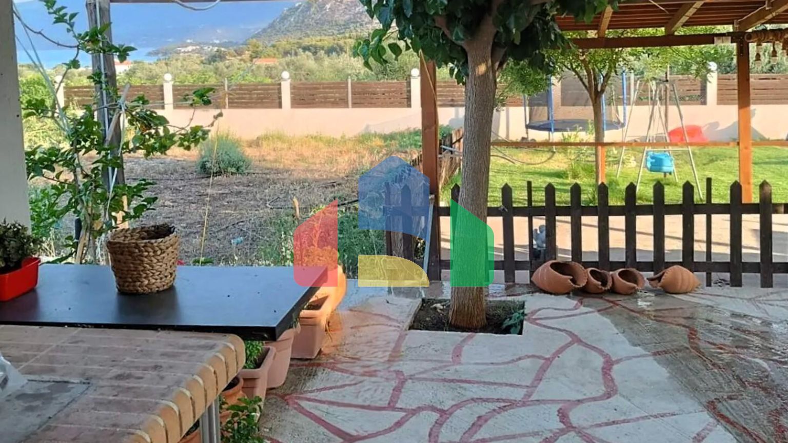 Продаж - Котедж 190 m² на Пелопоннесі