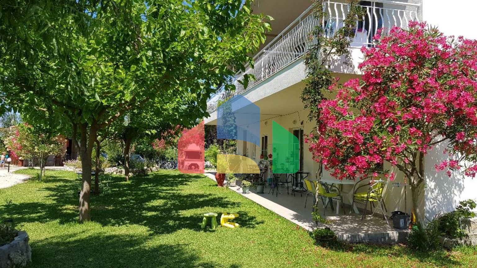 Продаж - Готель 400 m² на Кассандрі (Халкідіки)