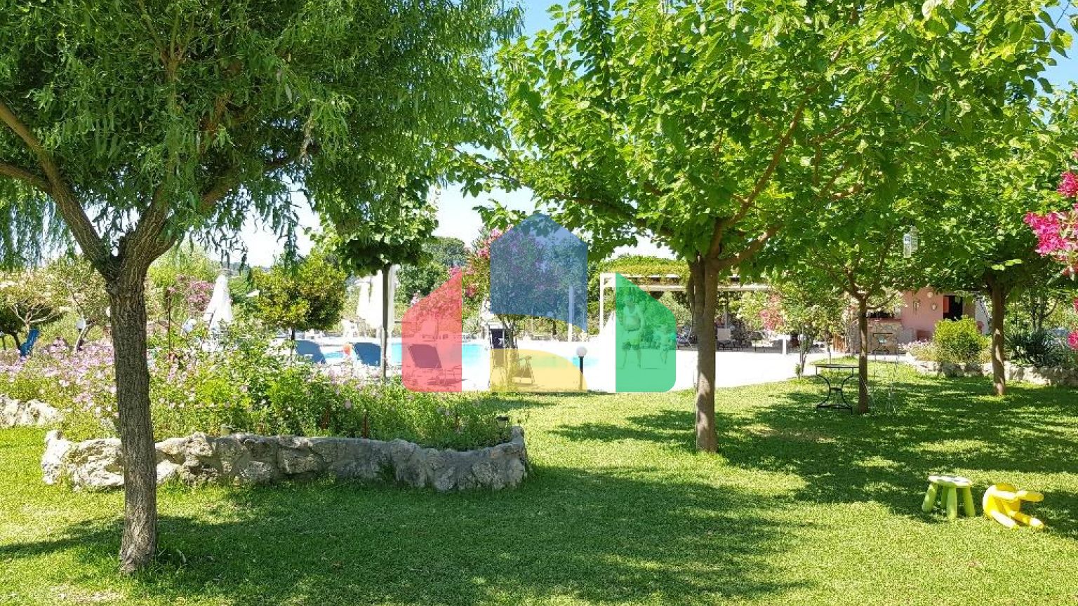 Продаж - Готель 400 m² на Кассандрі (Халкідіки)