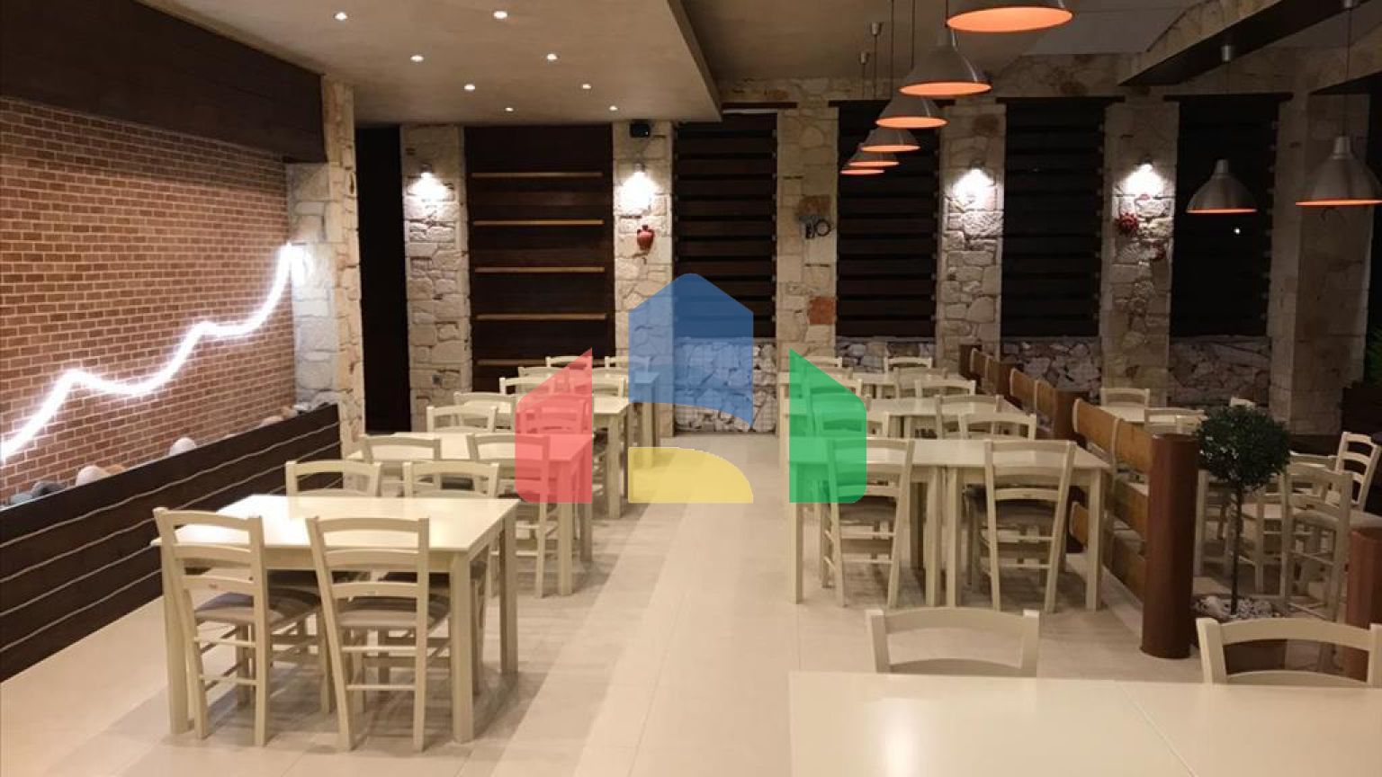 Продаж - Готель 950 m² на Кассандрі (Халкідіки)