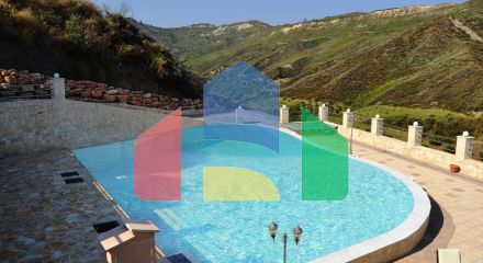 Продажа - Вилла 500 m² на Кассандре (Халкидики) Продажа - Вилла 500 m² на Кассандре (Халкидики)