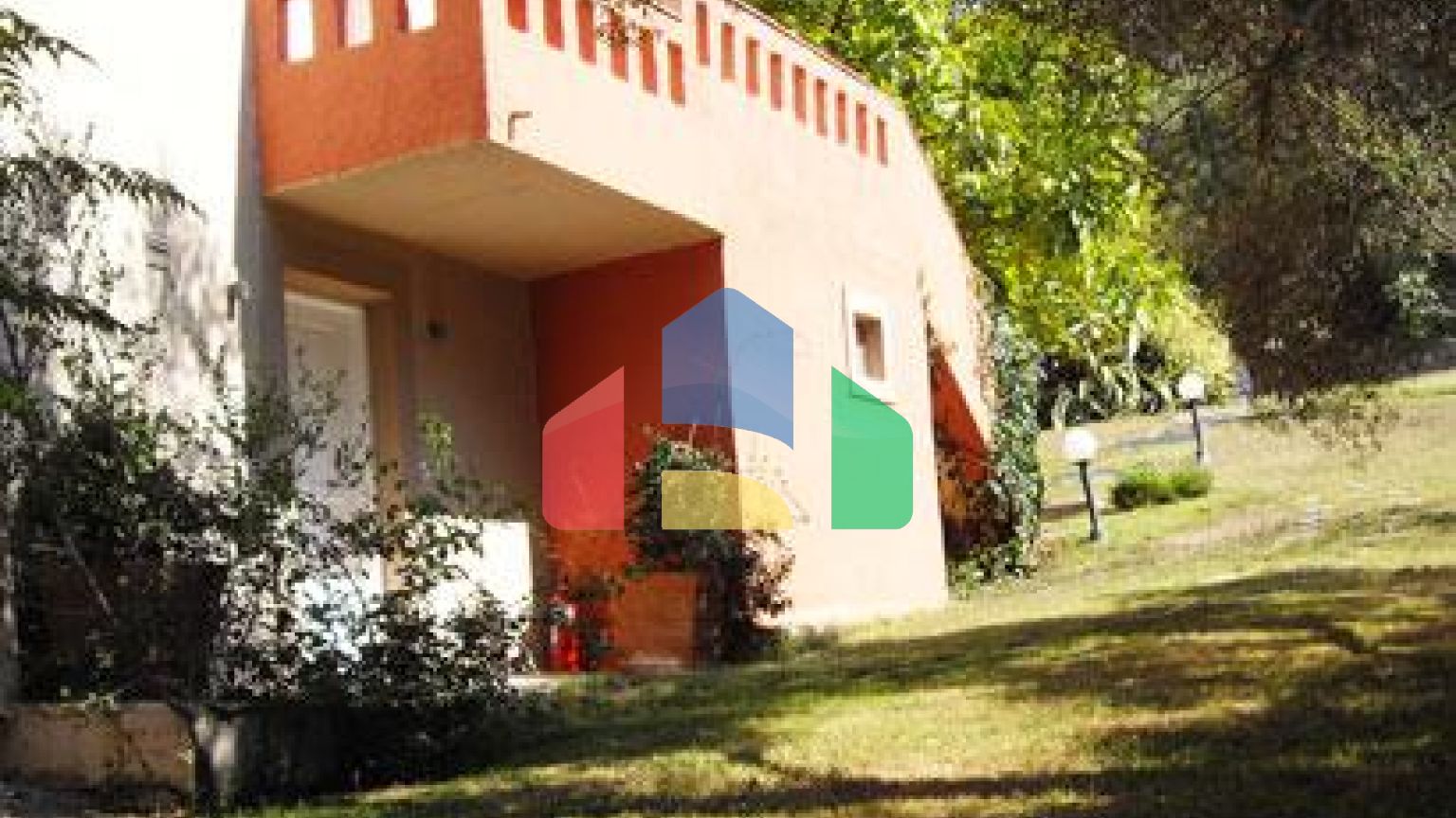 Продаж - Готель 900 m² на Кассандрі (Халкідіки)