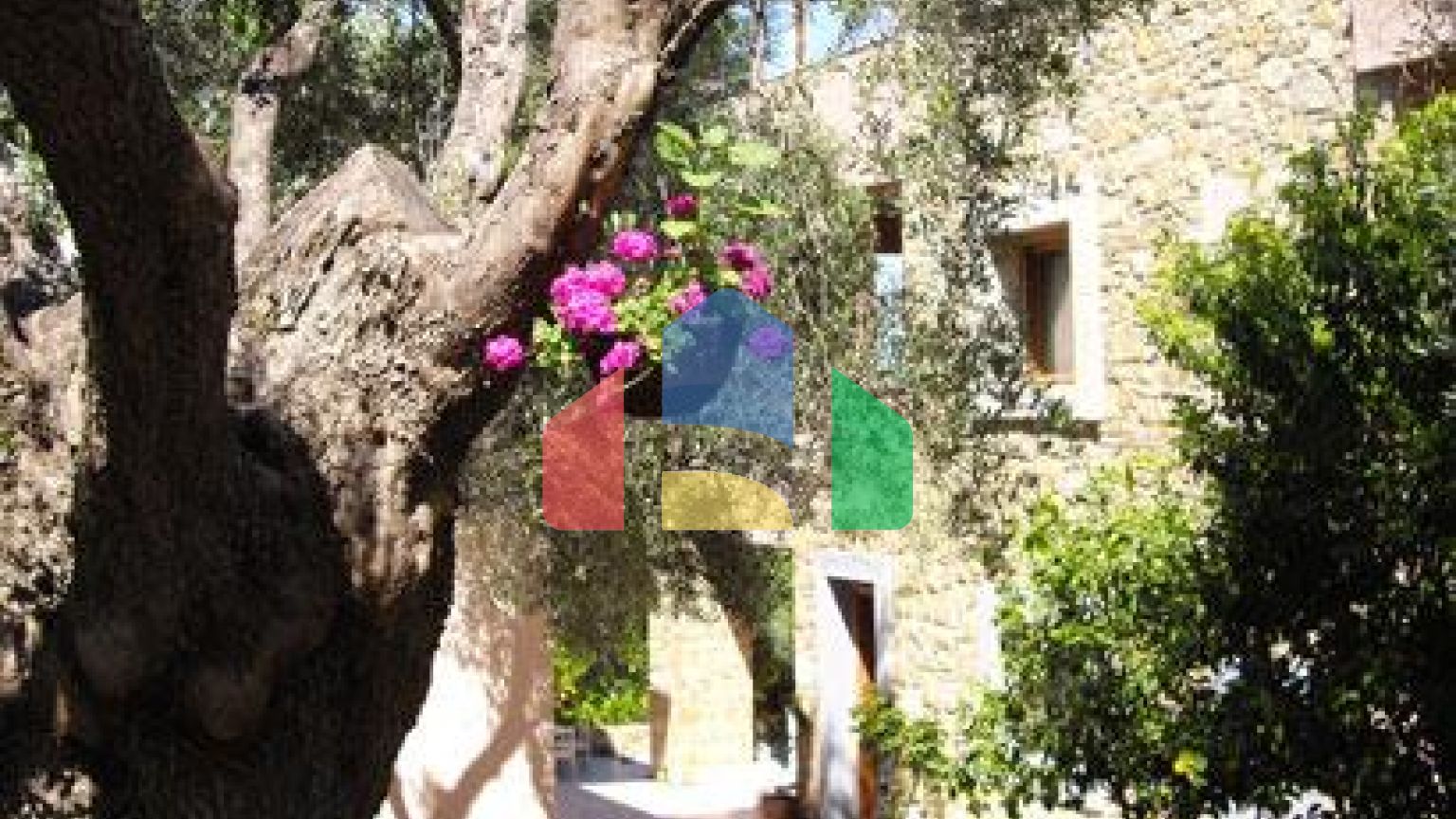 Продаж - Готель 900 m² на Кассандрі (Халкідіки)