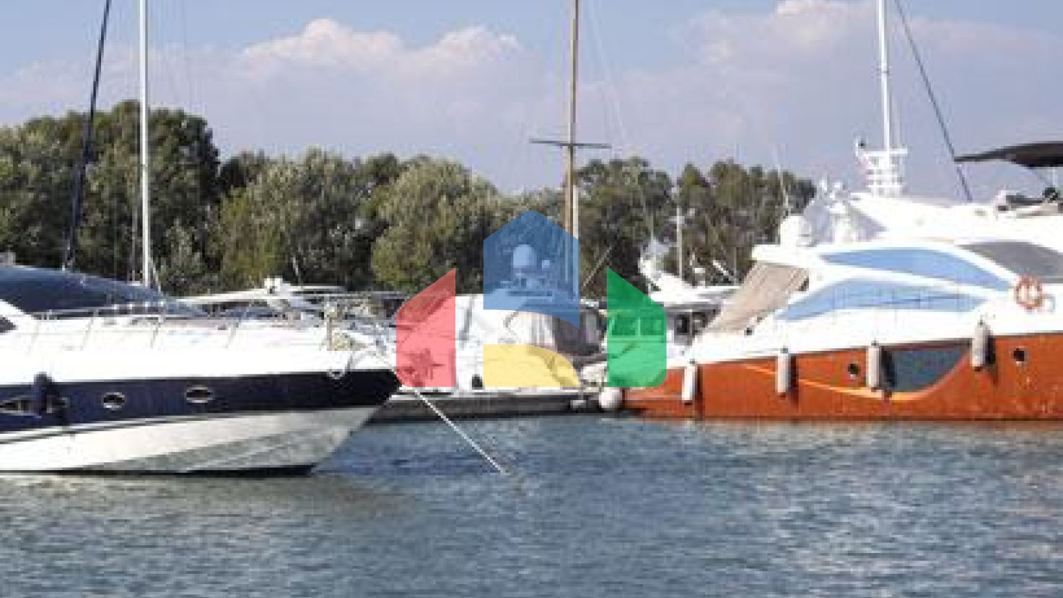 Продаж - Готель 900 m² на Кассандрі (Халкідіки)