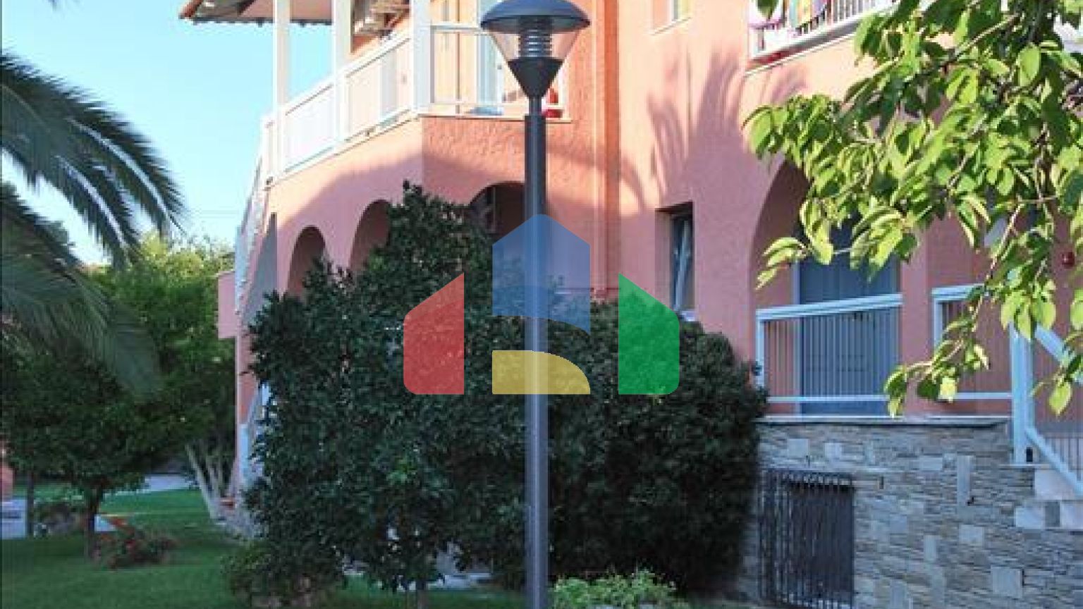 Продажа - Гостиница 1260 m² на Кассандре (Халкидики)