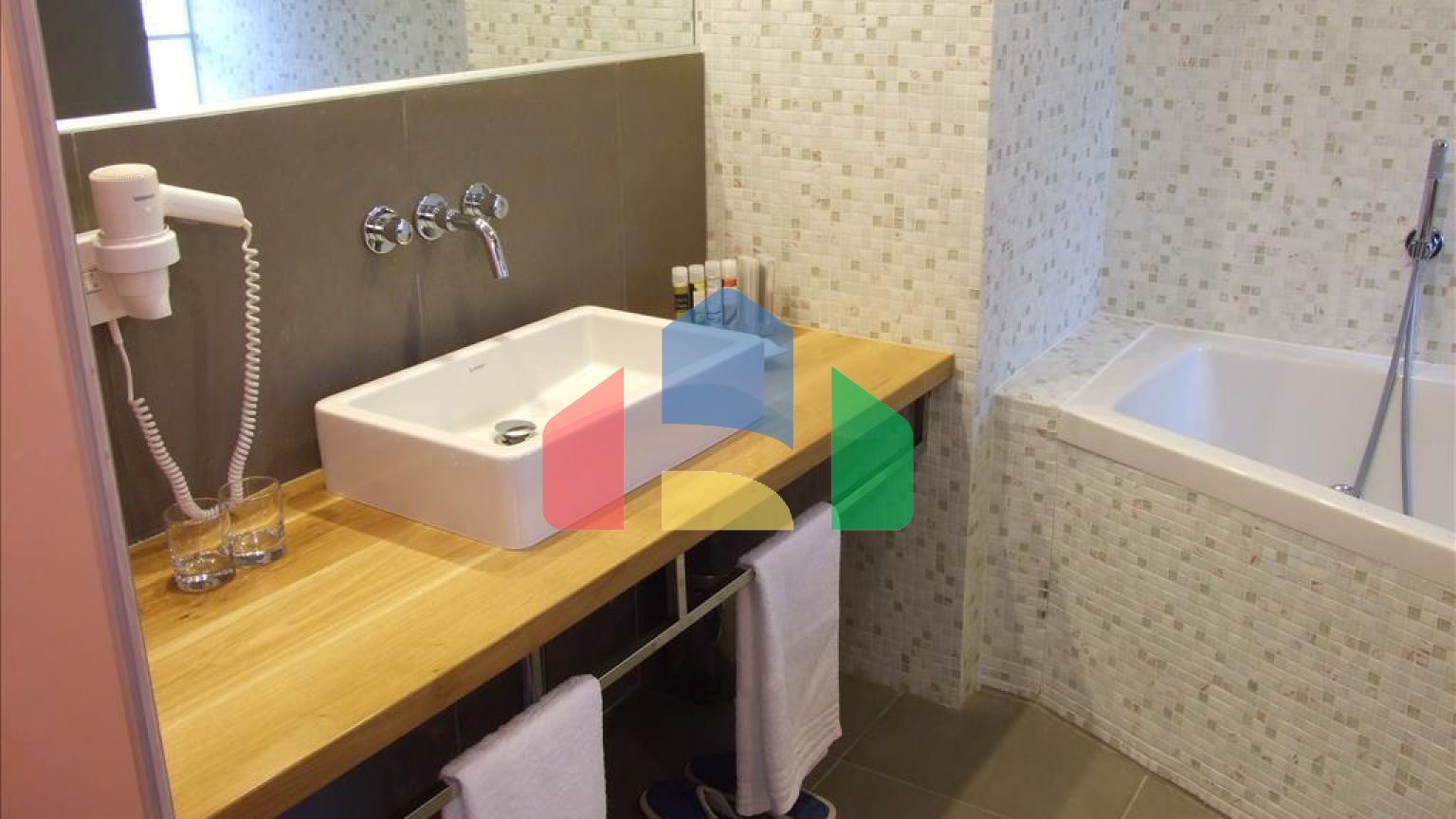 Продажа - Гостиница 1260 m² на Кассандре (Халкидики)