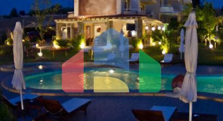 For Sale - Hotel 800 m² in Kassandra, Chalkidiki