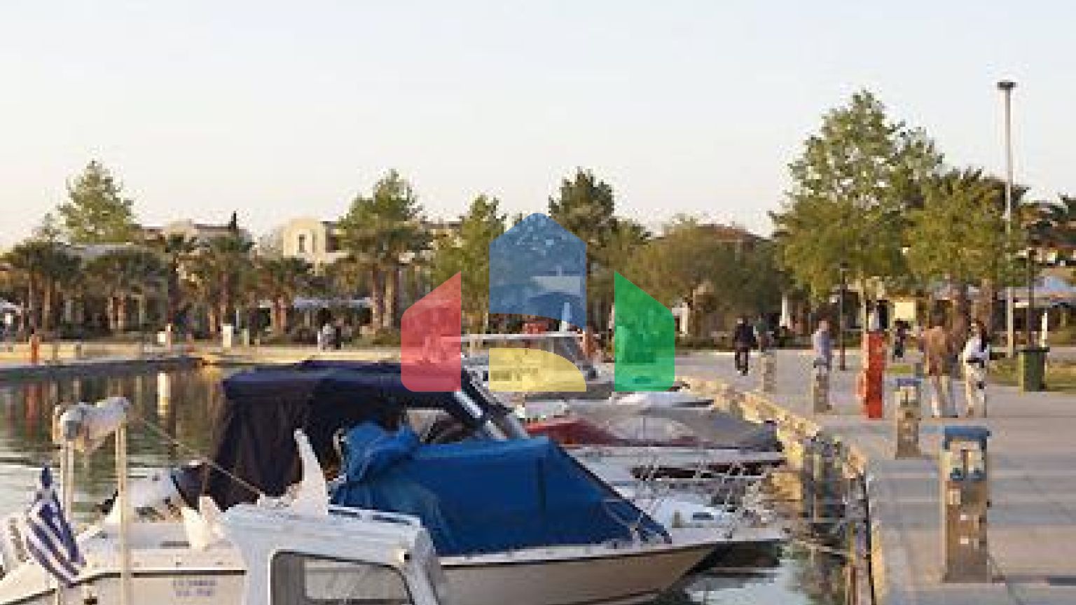 Продаж - Готель 800 m² на Кассандрі (Халкідіки)