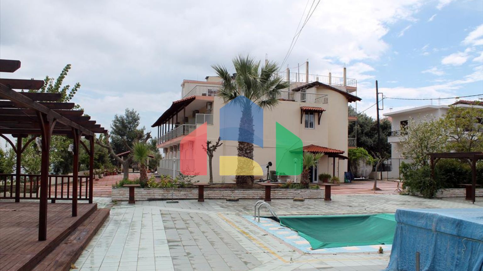 Продажа - Гостиница 2331 m² на Кассандре (Халкидики)