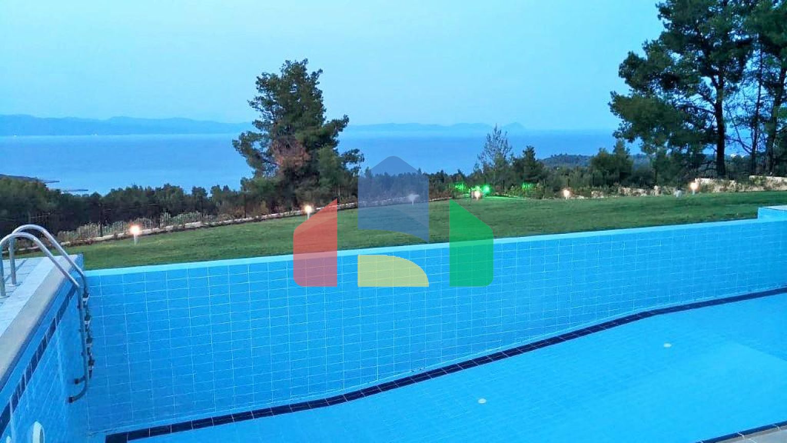 Продаж - Вілла 600 m² на Кассандрі (Халкідіки)