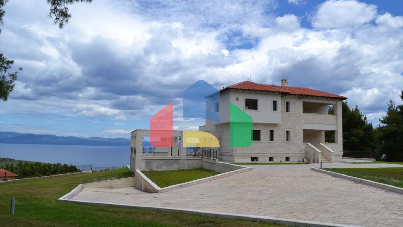 Продаж - Вілла 600 m² на Кассандрі (Халкідіки)