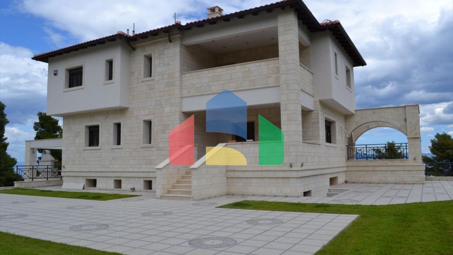 Продаж - Вілла 600 m² на Кассандрі (Халкідіки)