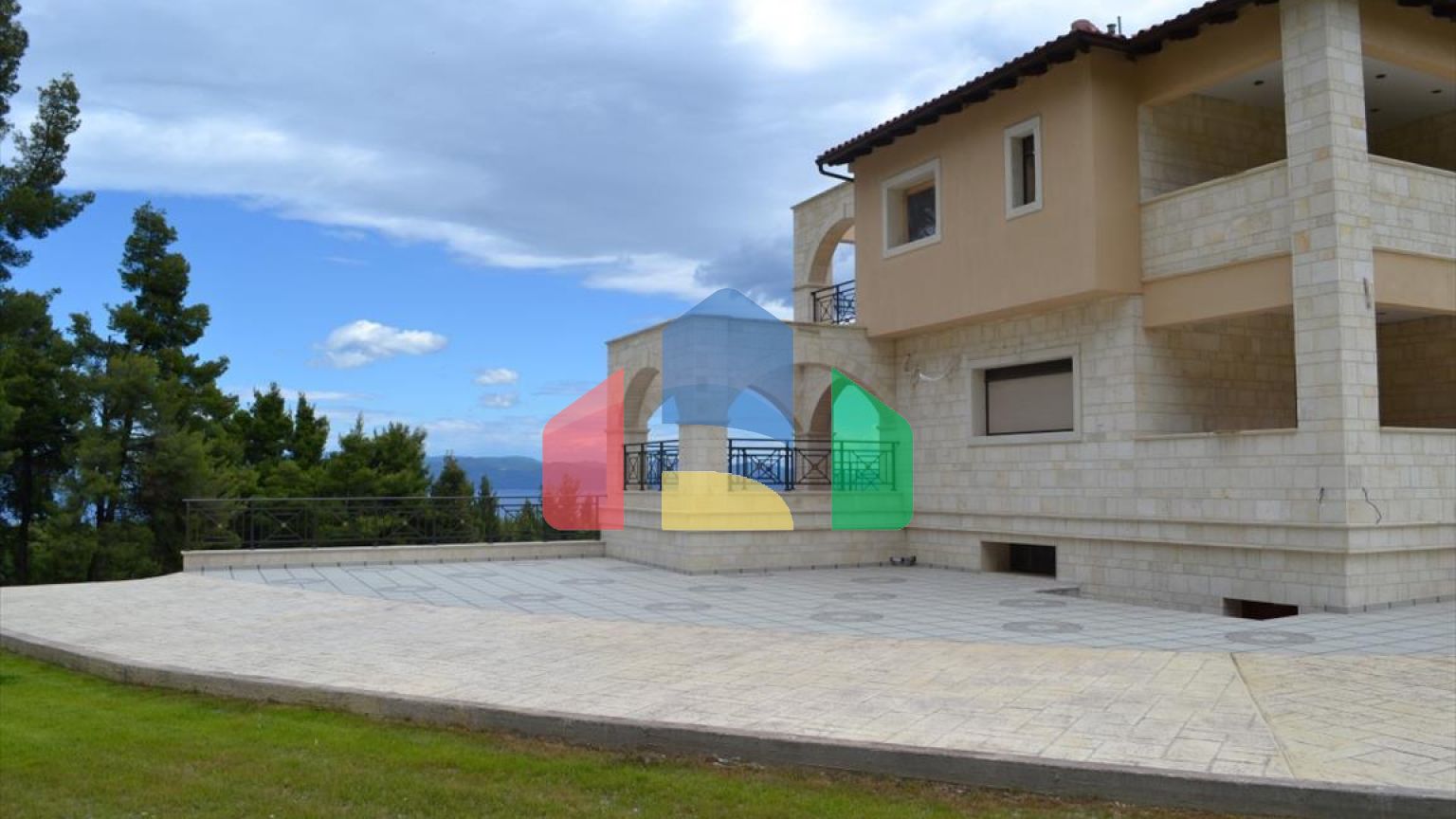 Продаж - Вілла 600 m² на Кассандрі (Халкідіки)