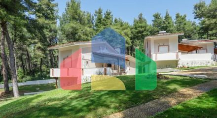 Продаж - Готель 395 m² на Кассандрі (Халкідіки) Продаж - Готель 395 m² на Кассандрі (Халкідіки)