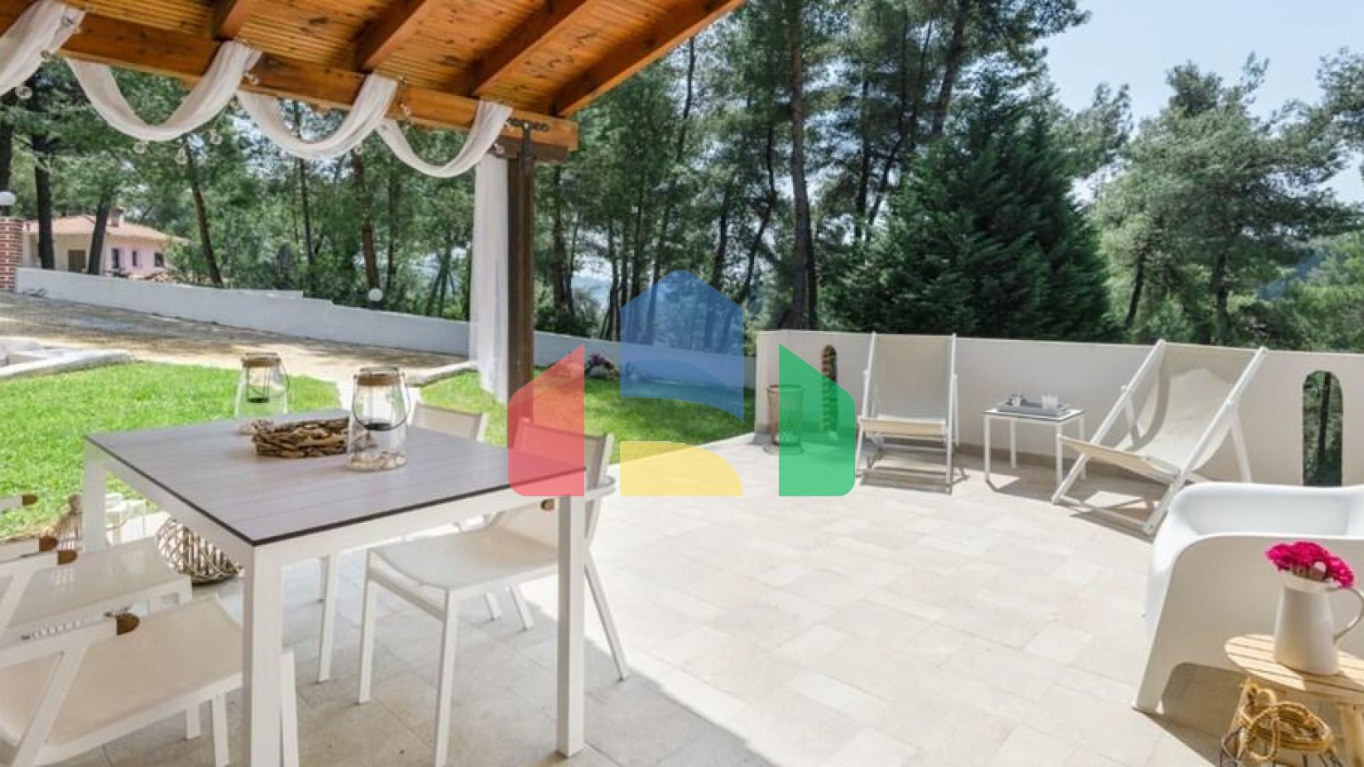 Продаж - Готель 395 m² на Кассандрі (Халкідіки)