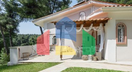 Продаж - Готель 395 m² на Кассандрі (Халкідіки) Продаж - Готель 395 m² на Кассандрі (Халкідіки)