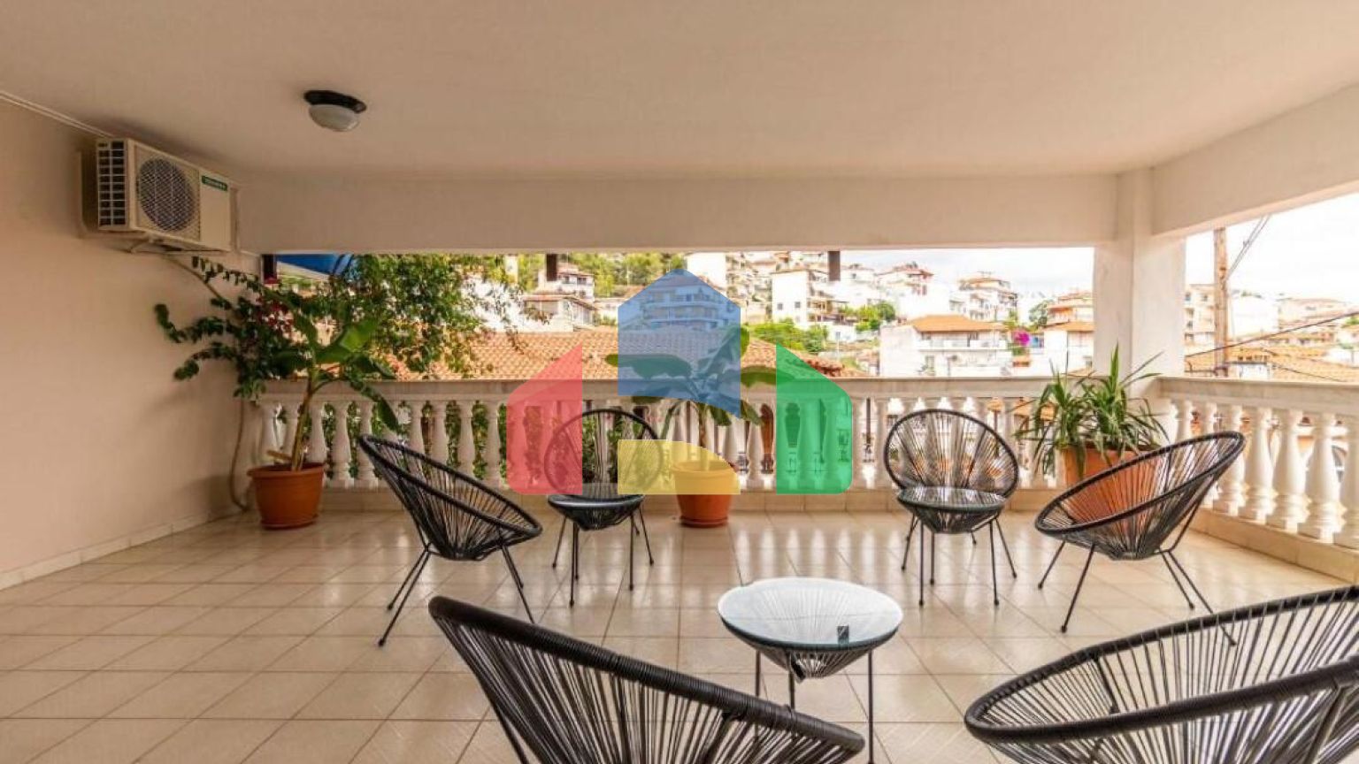 Продаж - Готель 640 m² на Сітонії (Халкідіки)