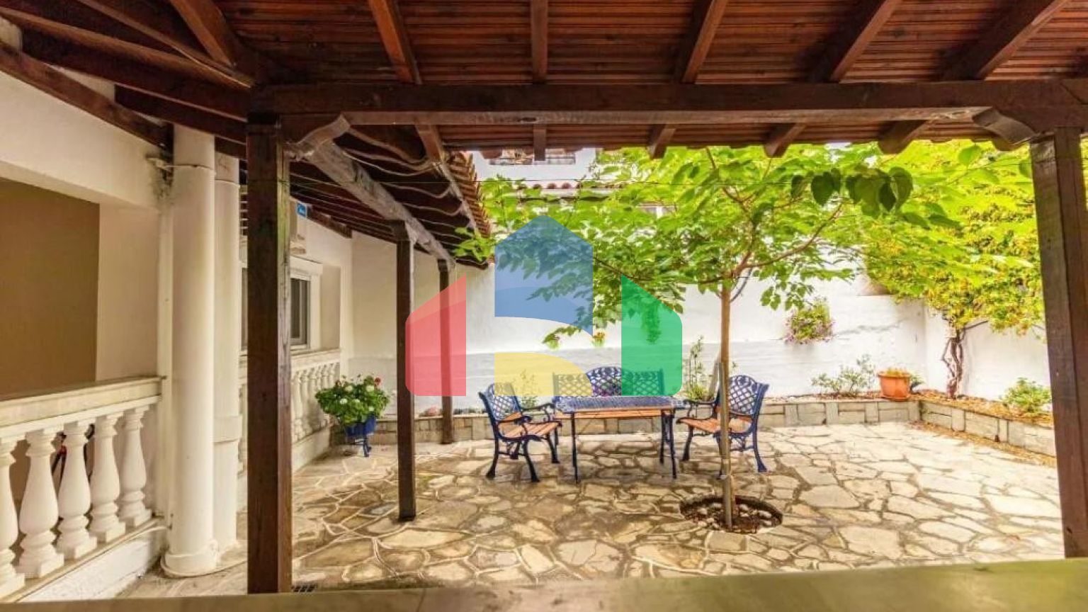 Продаж - Готель 640 m² на Сітонії (Халкідіки)