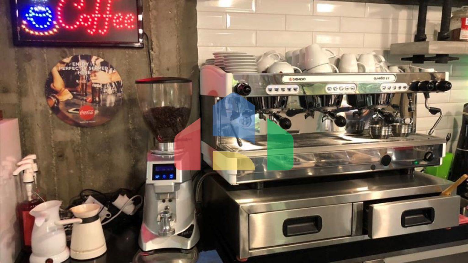 Продаж - Бізнес 240 m² на Сітонії (Халкідіки)