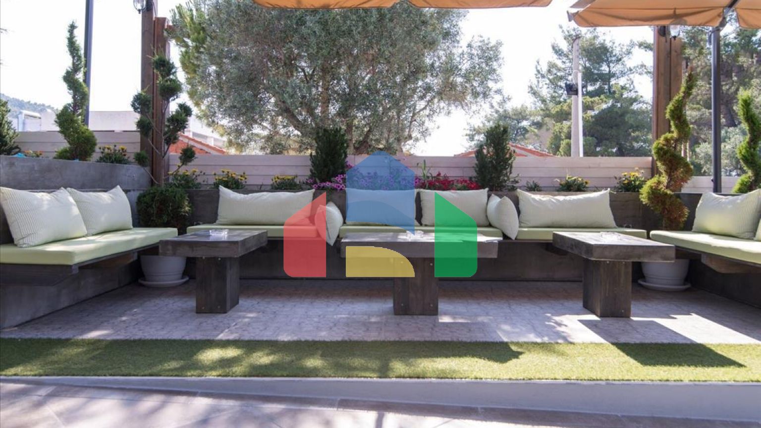 Продаж - Бізнес 240 m² на Сітонії (Халкідіки)