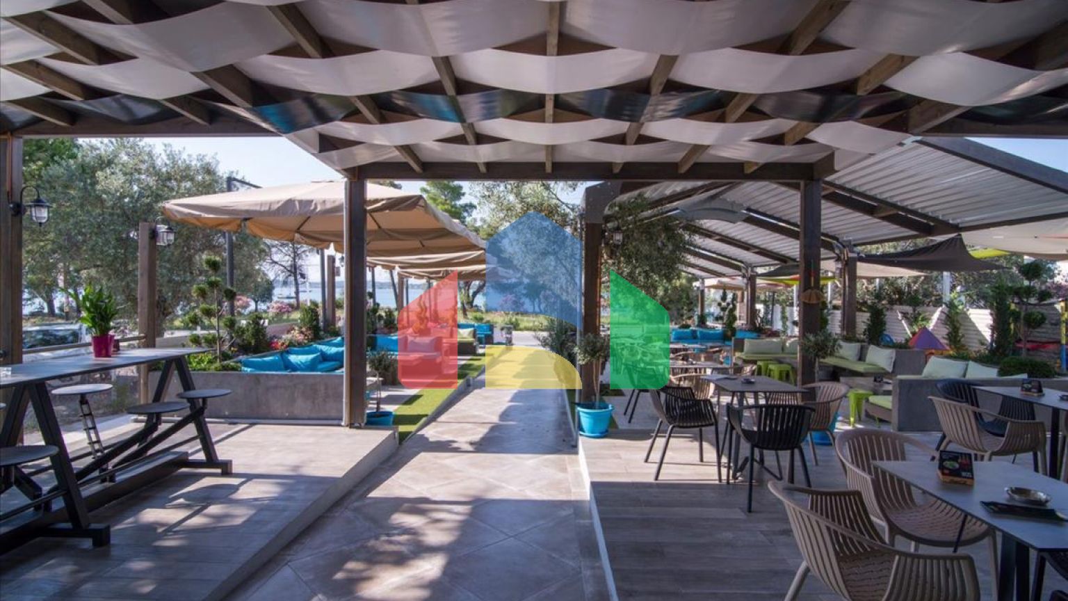 Продаж - Бізнес 240 m² на Сітонії (Халкідіки)