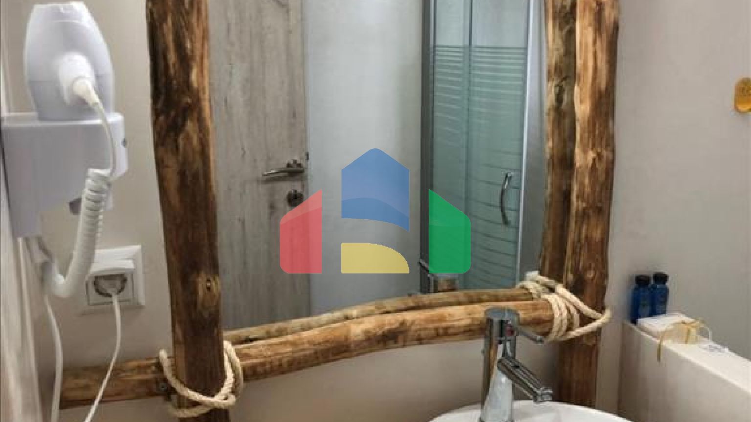 Продаж - Бізнес 240 m² на Сітонії (Халкідіки)