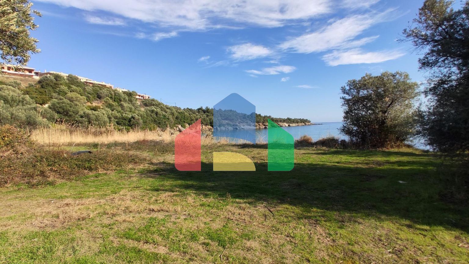 Продаж - Земельна ділянка 3700 m² на Сітонії (Халкідіки)