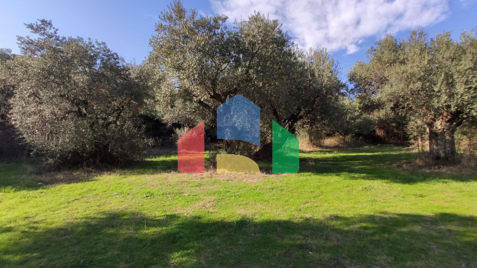 Продаж - Земельна ділянка 3700 m² на Сітонії (Халкідіки)