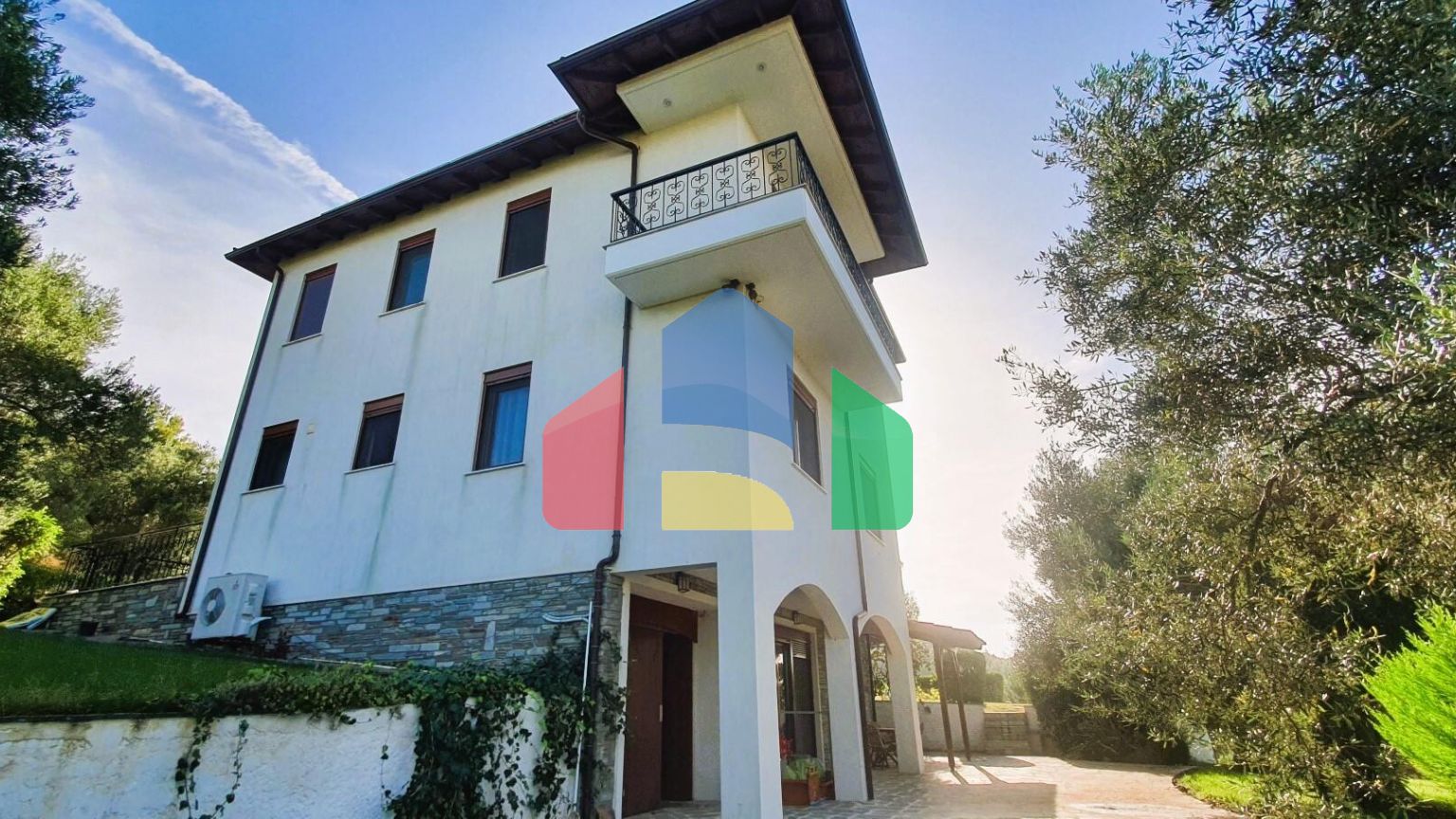 Продажа - Вилла 300 m² на Ситонии (Халкидики)