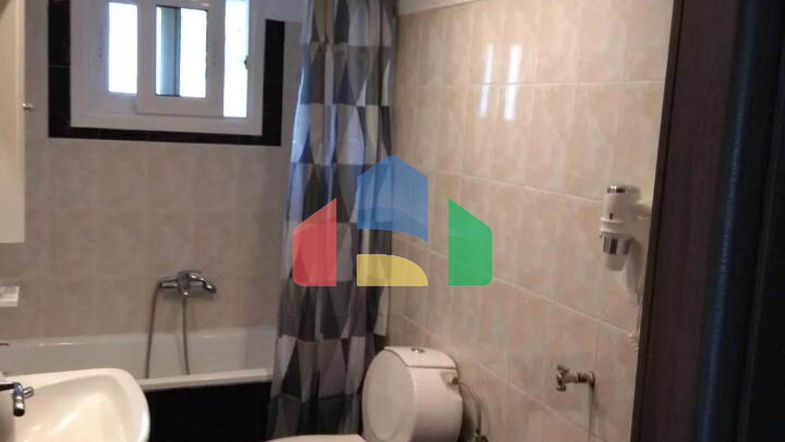 Продаж - Бізнес 300 m² на Афоні (Халкідіки)