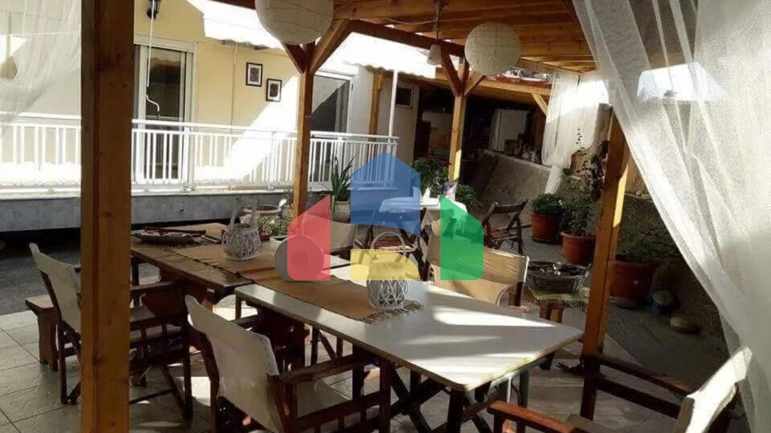 Продаж - Бізнес 300 m² на Афоні (Халкідіки)