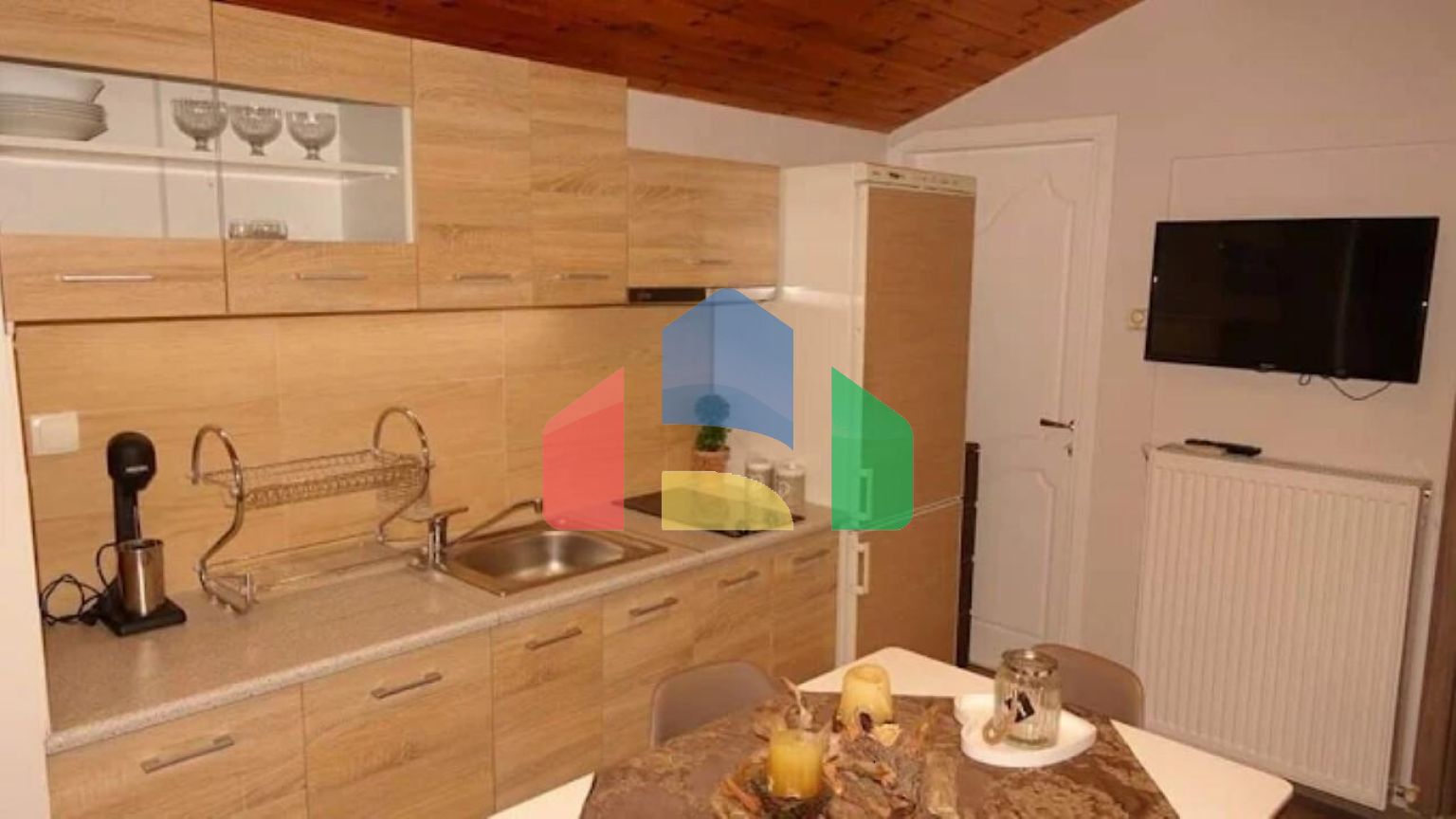 Продаж - Бізнес 300 m² на Афоні (Халкідіки)