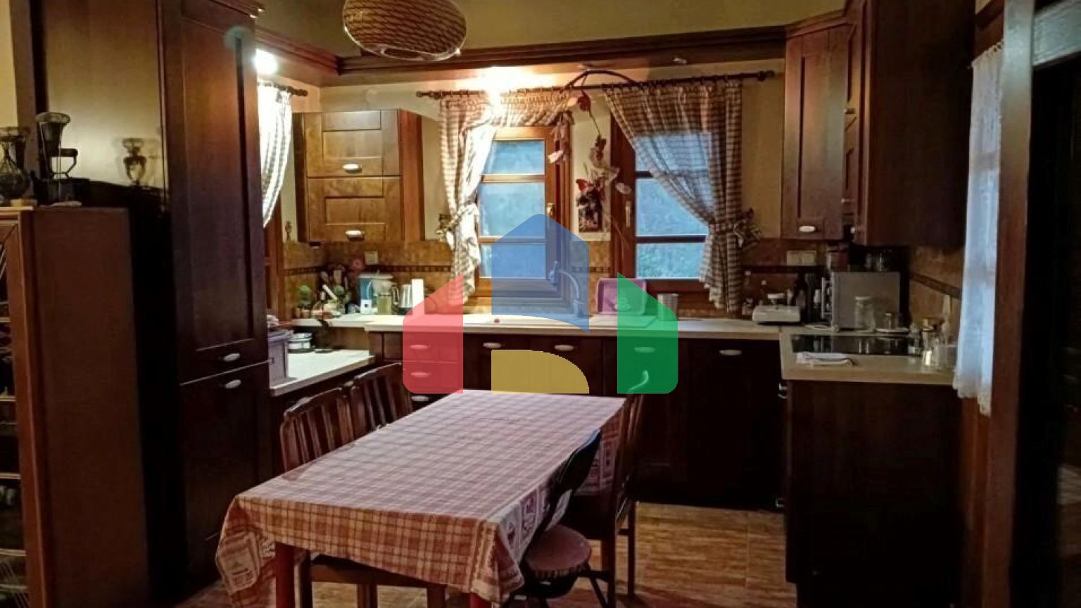 Продажа - Вилла 300 m² на Афоне (Халкидики)