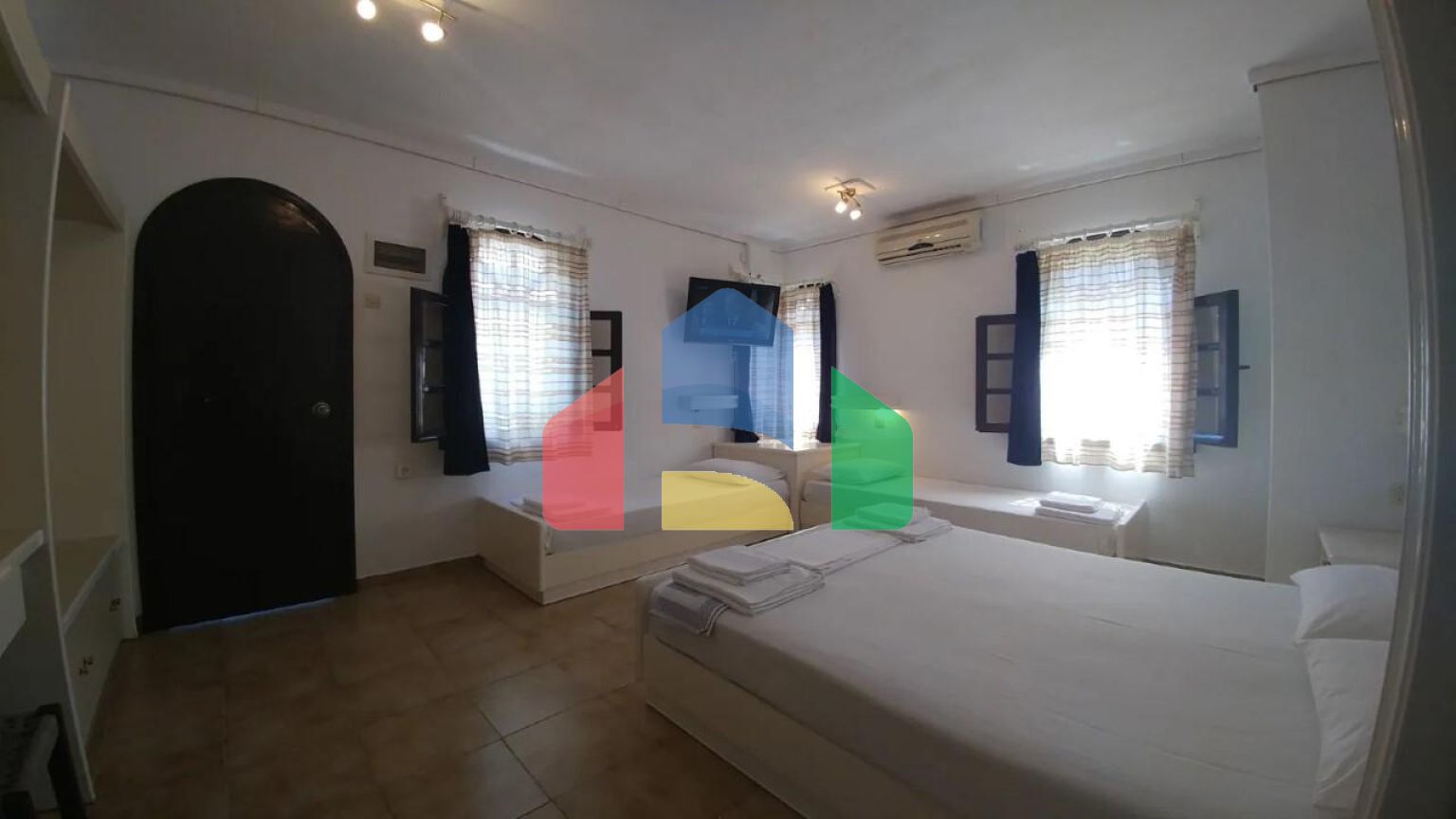 Продаж - Готель 350 m² на Афоні (Халкідіки)