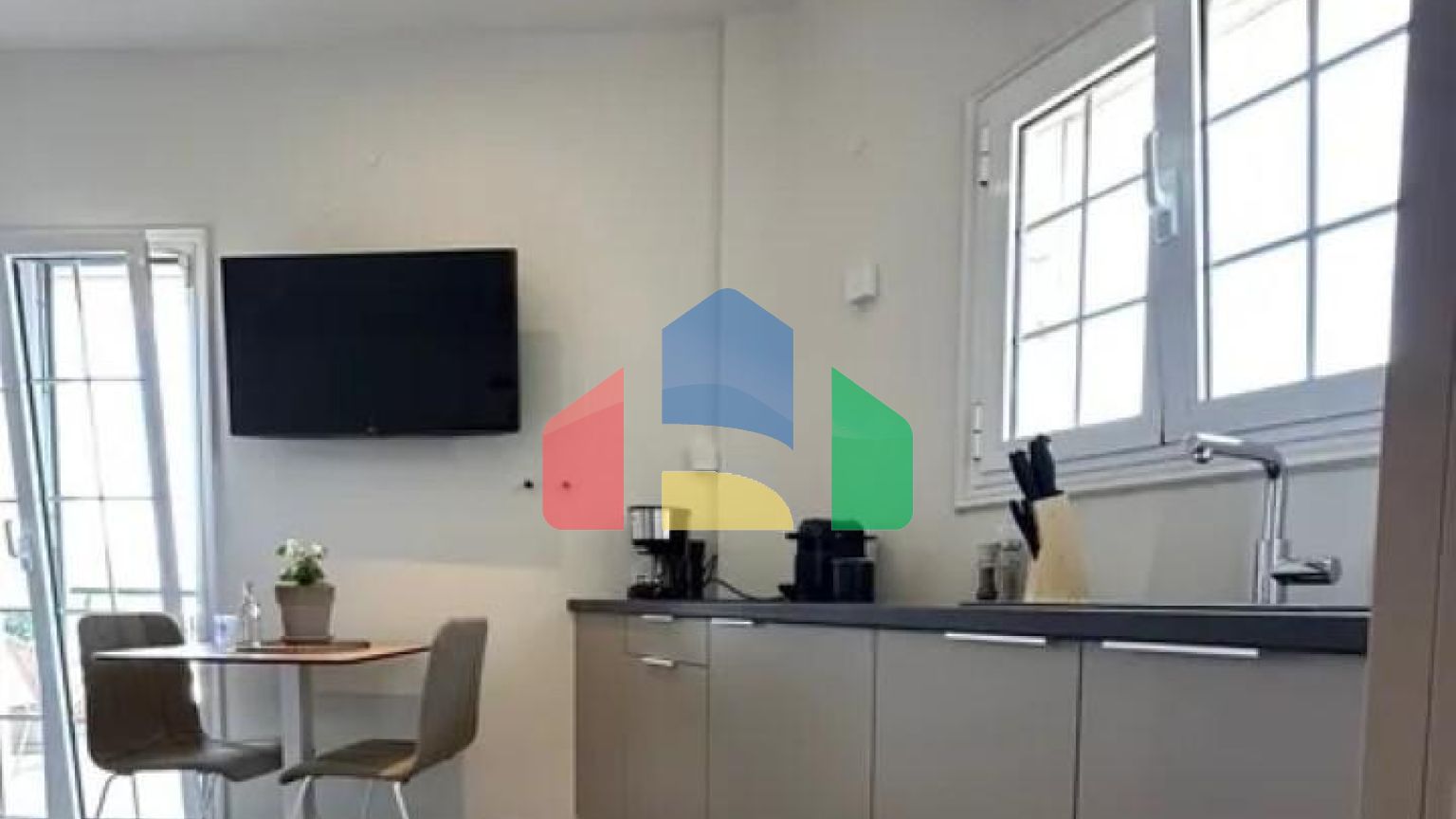 Продаж - Готель 530 m² на Афоні (Халкідіки)