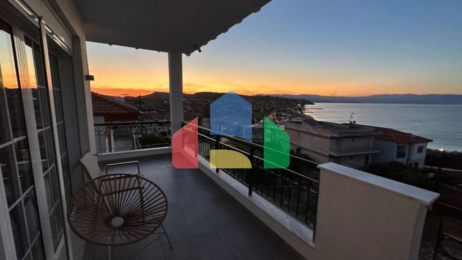 Продаж - Готель 530 m² на Афоні (Халкідіки)