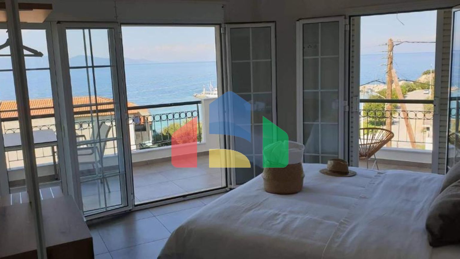 Продаж - Готель 530 m² на Афоні (Халкідіки)