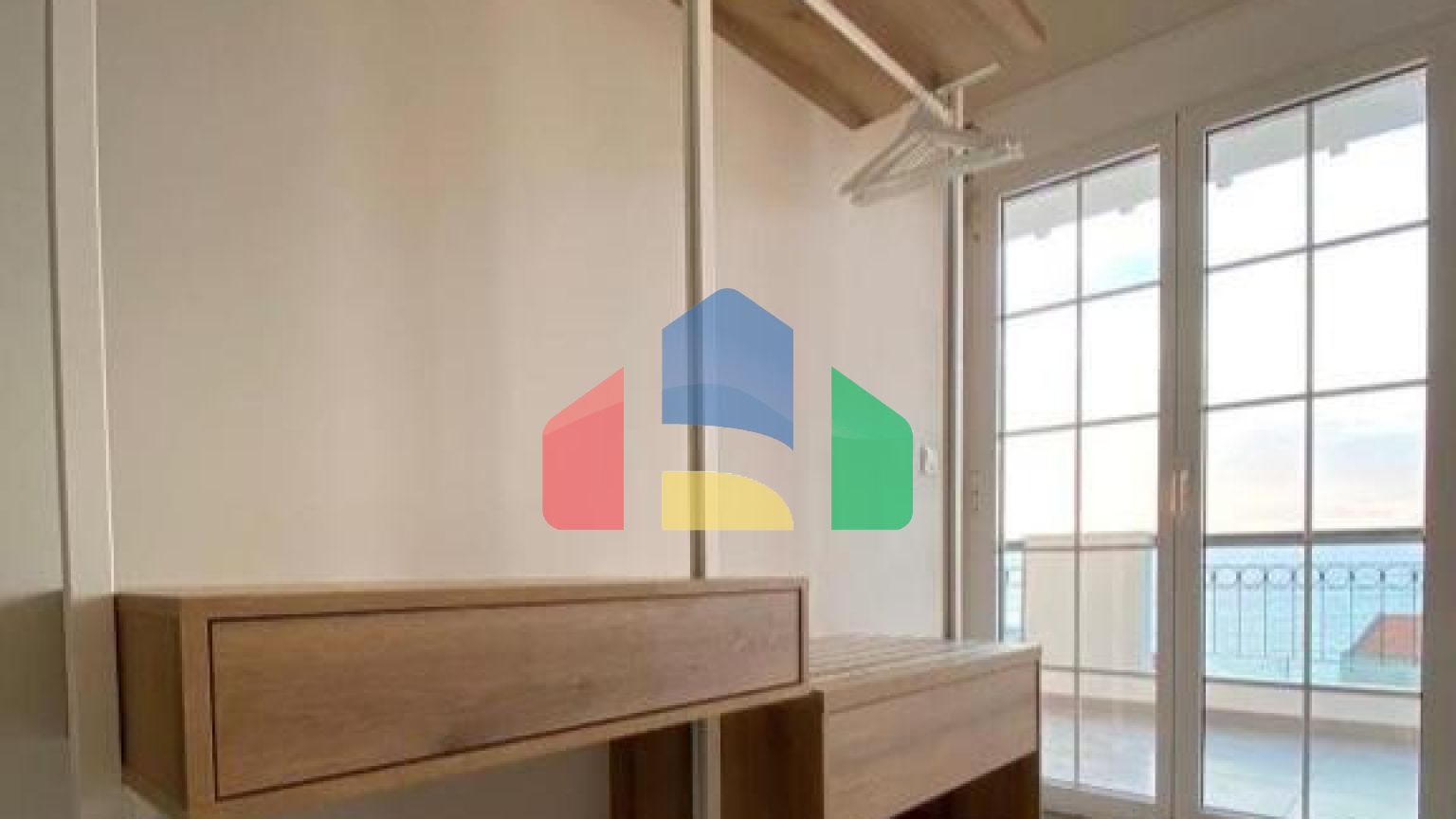 Продаж - Готель 530 m² на Афоні (Халкідіки)