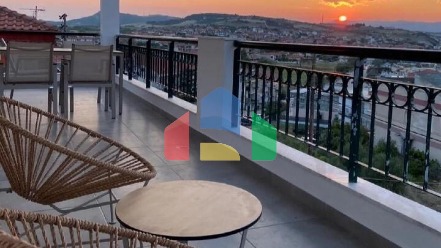 Продаж - Готель 530 m² на Афоні (Халкідіки)