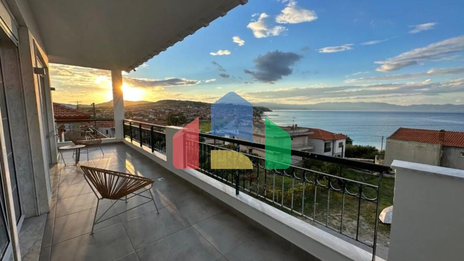 Продаж - Готель 530 m² на Афоні (Халкідіки)