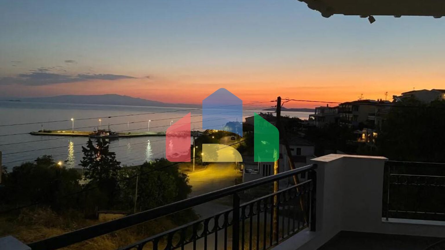 Продаж - Готель 530 m² на Афоні (Халкідіки)