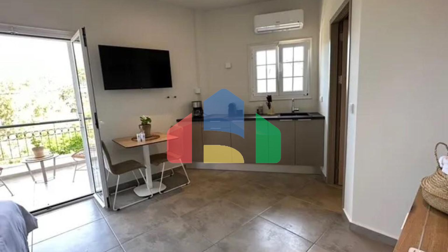 Продаж - Готель 530 m² на Афоні (Халкідіки)