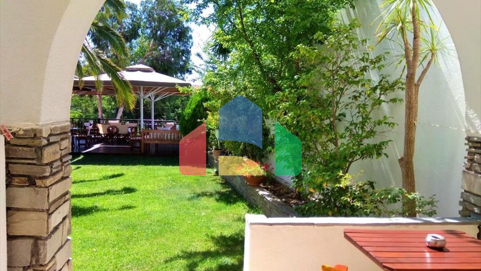 Продажа - Гостиница 1000 m² на Афоне (Халкидики)