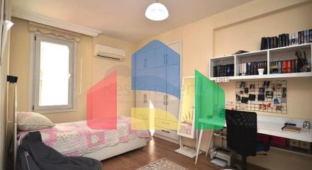 Трехкомнатная просторная квартира с отдельной кухней в районе Оба